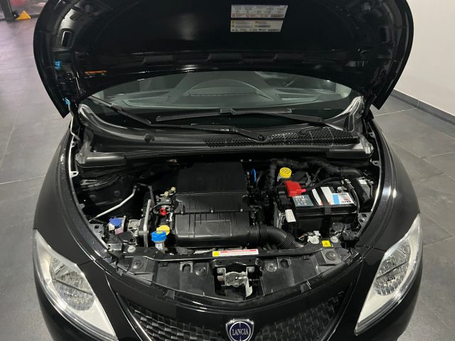 LANCIA Ypsilon usata, con ESP