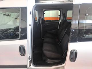 OPEL Combo usata, con Alzacristalli elettrici