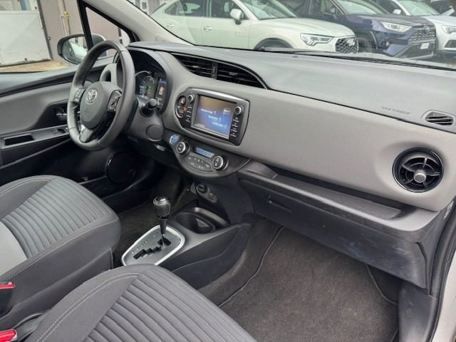 TOYOTA Yaris usata, con Servosterzo