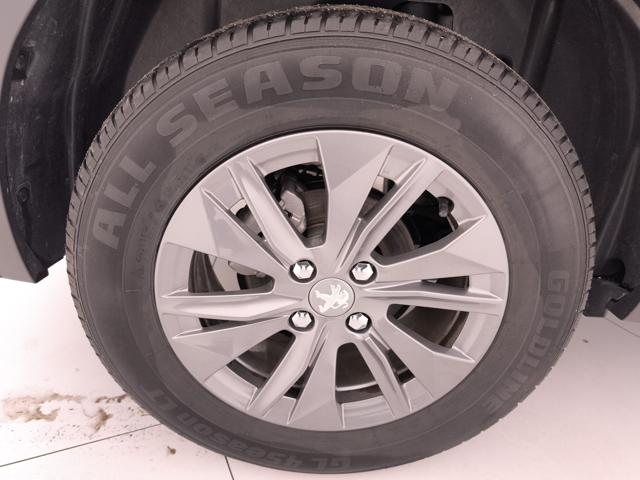 PEUGEOT 2008 usata, con Sensori di parcheggio posteriori