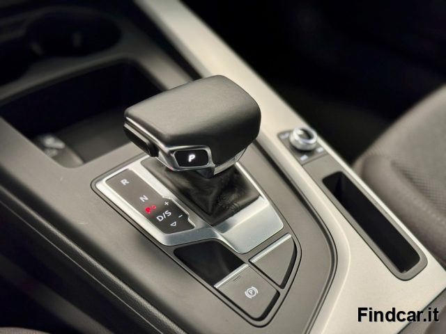 AUDI A4 usata, con Volante multifunzione