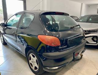 PEUGEOT 206 usata, con Alzacristalli elettrici
