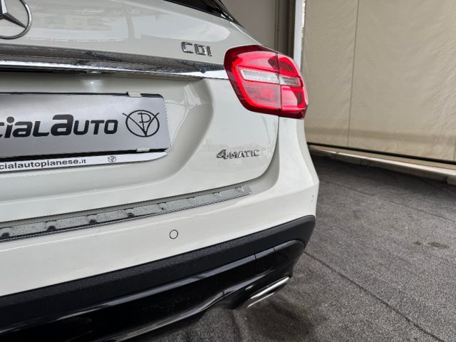 MERCEDES-BENZ GLA 200 usata, con Frenata d