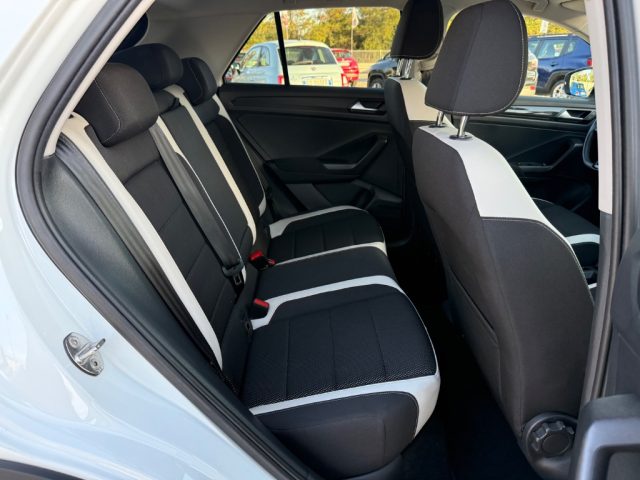 VOLKSWAGEN T-Roc usata 25