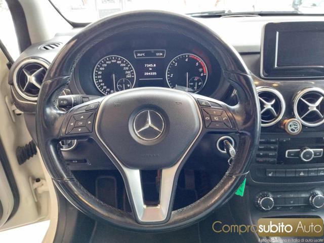 MERCEDES-BENZ B 180 usata, con Specchietti laterali elettrici