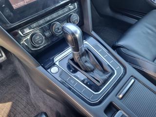VOLKSWAGEN Passat Variant usata, con Regolazione elettrica sedili