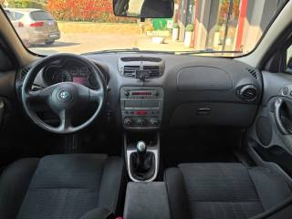 ALFA ROMEO 147 usata, con Sedile posteriore sdoppiato