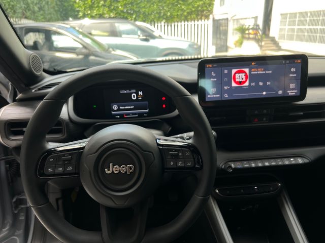 JEEP Avenger usata, con Touch screen