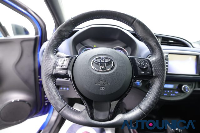 TOYOTA Yaris usata, con Cerchi in lega