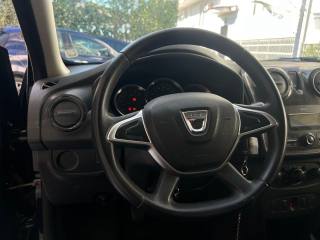 DACIA Sandero usata, con Lettore CD