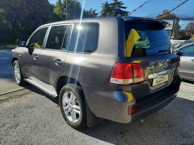TOYOTA Land Cruiser usata, con Cruise Control