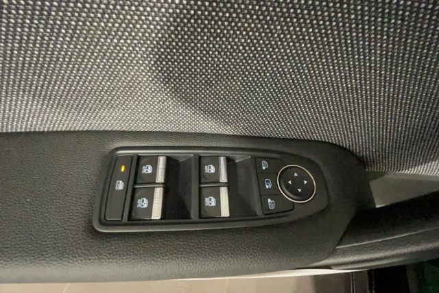 RENAULT Captur usata, con ESP