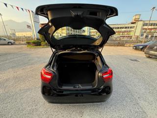 MERCEDES-BENZ A 180 usata, con Specchietti laterali elettrici