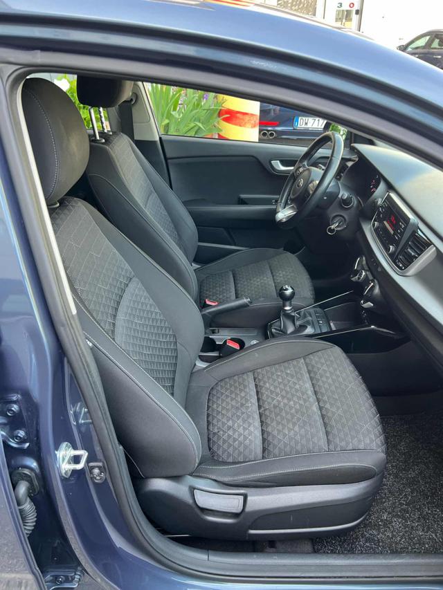 KIA Rio usata, con Fendinebbia
