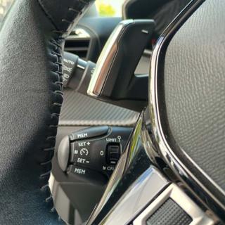 PEUGEOT 2008 usata, con Sistema di navigazione