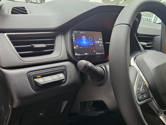 RENAULT Captur usata, con Touch screen