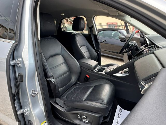 JAGUAR E-Pace usata, con Autoradio