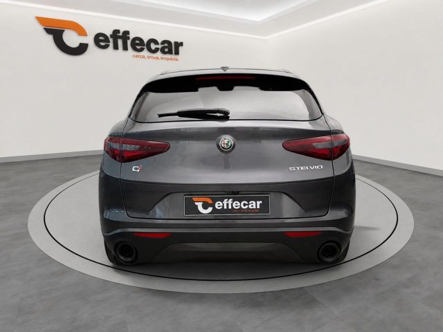 ALFA ROMEO Stelvio usata, con Alzacristalli elettrici