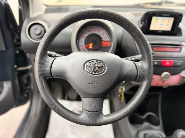 TOYOTA Aygo usata 23