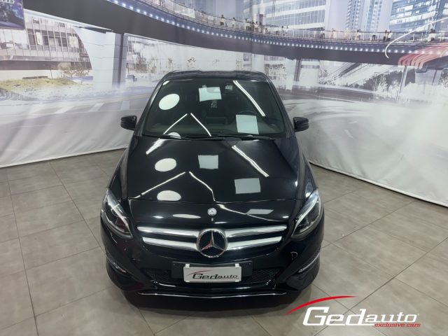 MERCEDES-BENZ B 180 usata, con Airbag