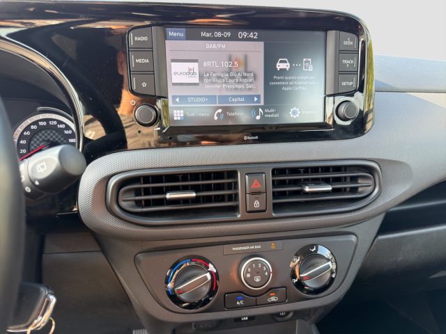 HYUNDAI i10 usata 16