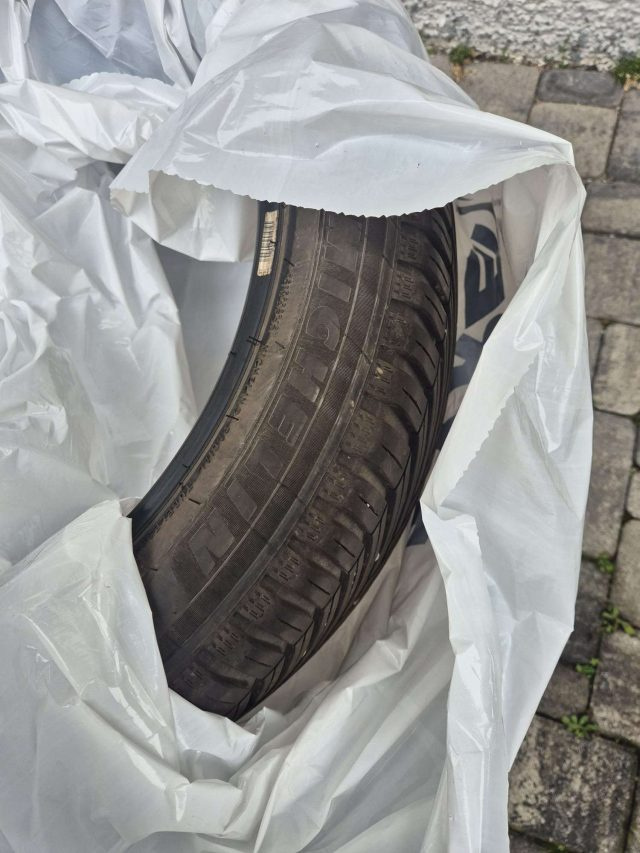 OTHERS-ANDERE OTHERS-ANDERE usata, con Chiusura centralizzata senza chiave