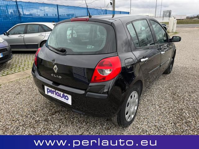 RENAULT Clio usata, con Autoradio