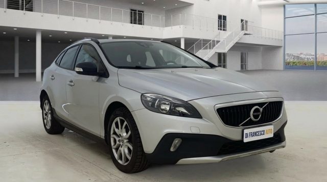 VOLVO V40 Cross Country usata, con Airbag laterali