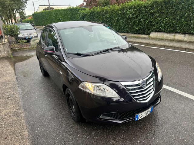 LANCIA Ypsilon usata, con Airbag