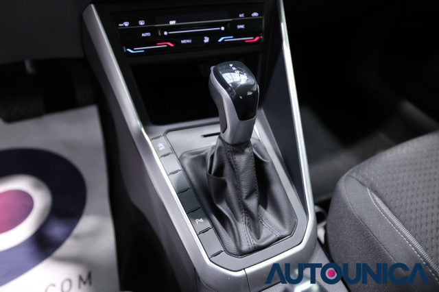 VOLKSWAGEN Polo usata, con Specchietti laterali elettrici