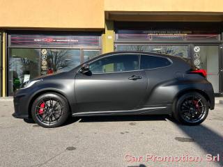 TOYOTA Yaris usata, con Airbag