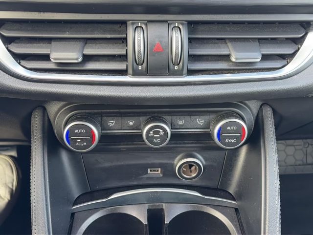 ALFA ROMEO Stelvio usata, con Fari Xenon