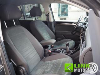VOLKSWAGEN Touran usata 26