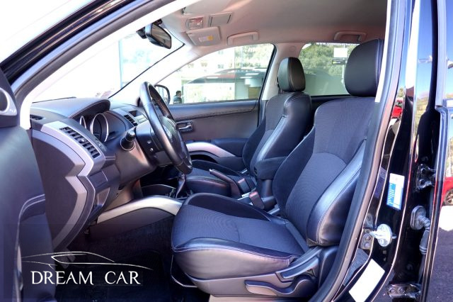 MITSUBISHI Outlander usata, con Climatizzatore