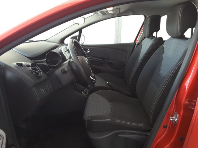 RENAULT Clio usata, con Alzacristalli elettrici