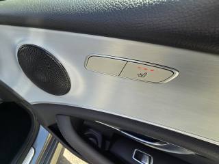 MERCEDES-BENZ E 300 usata, con Park Distance Control