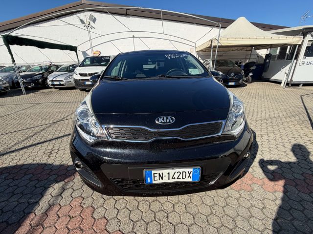 KIA Rio usata, con Sedile posteriore sdoppiato