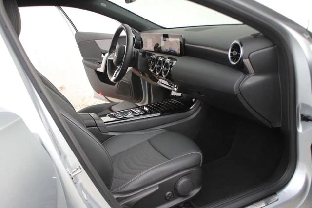 MERCEDES-BENZ A 180 usata, con Boardcomputer