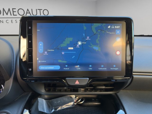 TOYOTA Yaris Cross usata, con Bracciolo