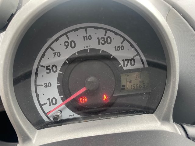 TOYOTA Aygo usata 10