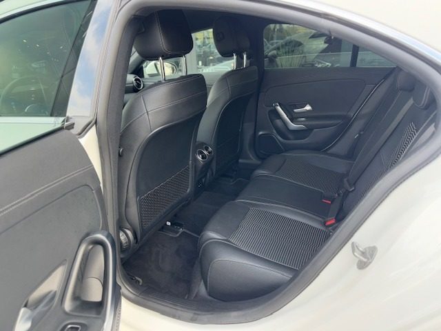 MERCEDES-BENZ CLA 180 usata, con Lettore CD