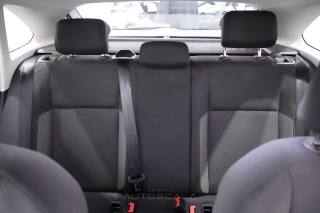 VOLKSWAGEN Taigo usata, con Airbag testa