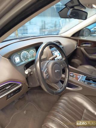 JAGUAR F-Pace usata, con Fendinebbia