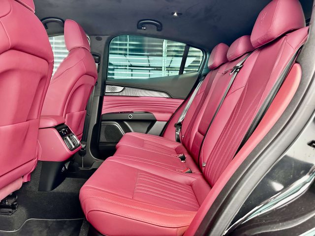 MASERATI Grecale usata, con Interni in pelle