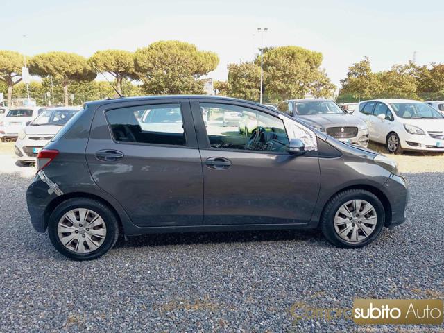 TOYOTA Yaris usata, con Alzacristalli elettrici