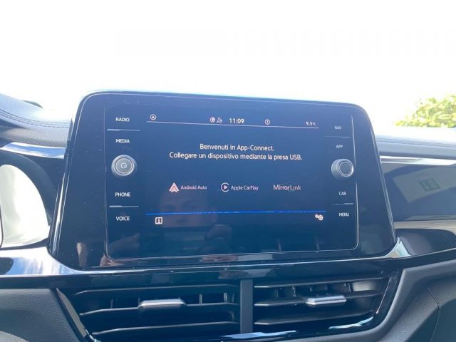 VOLKSWAGEN T-Roc usata, con Fari LED