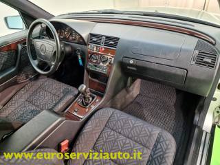 MERCEDES-BENZ C 180 usata 36
