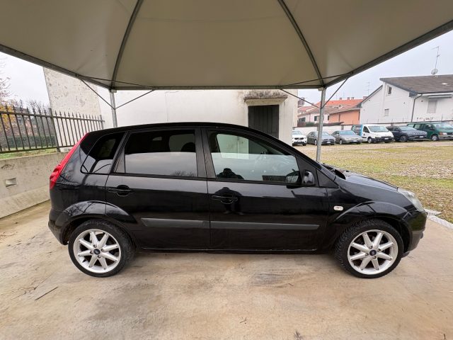 FORD Fiesta usata, con ESP