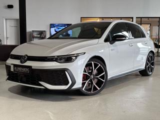 VOLKSWAGEN Golf usata, con Autoradio