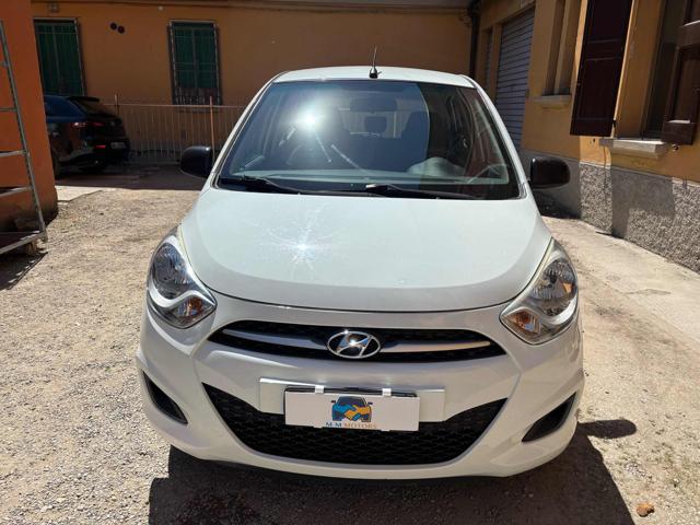 HYUNDAI i10 usata, con Airbag